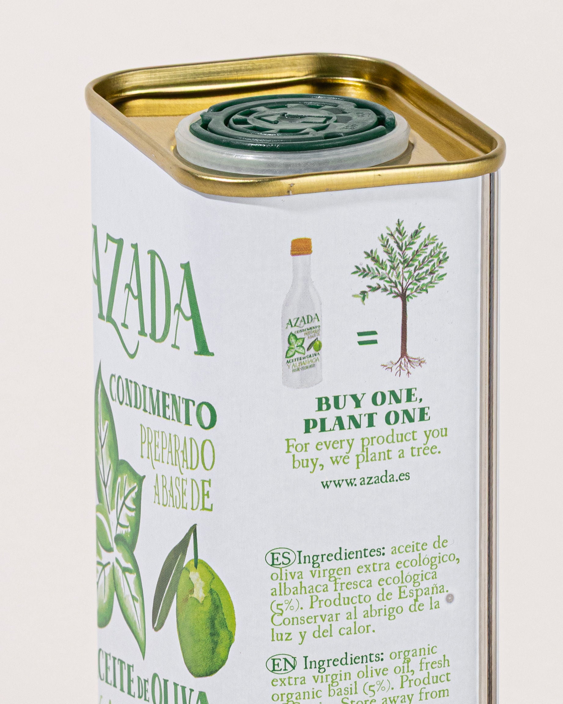 Bio-Olivenöl und Basilikum