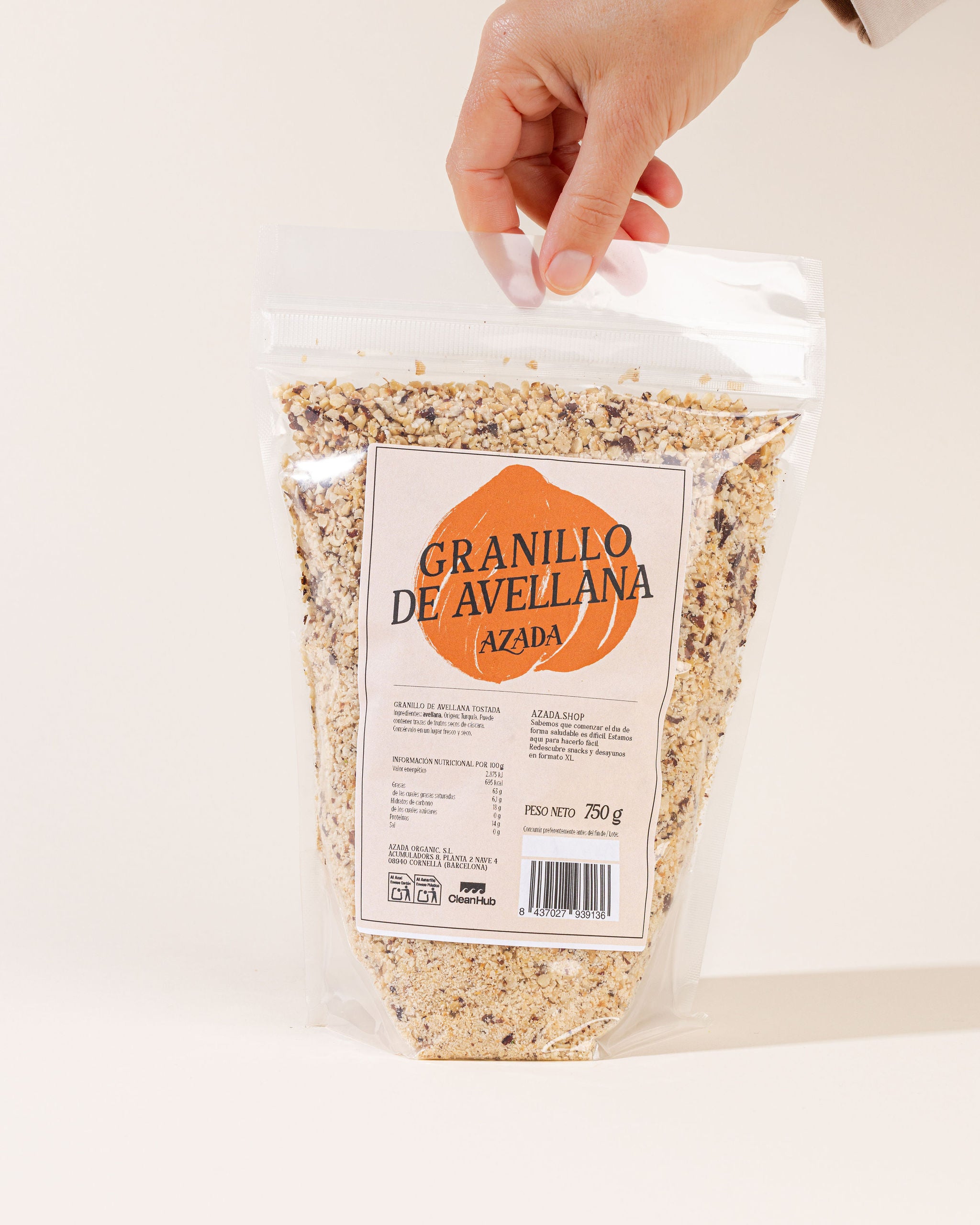 Geröstete und gehackte Haselnüsse