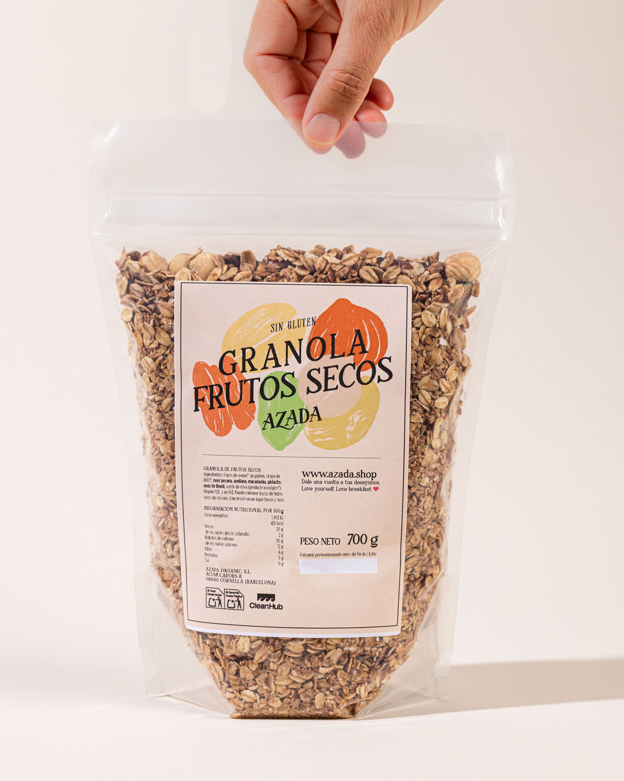 Glutenfreies Granola mit Nüssen