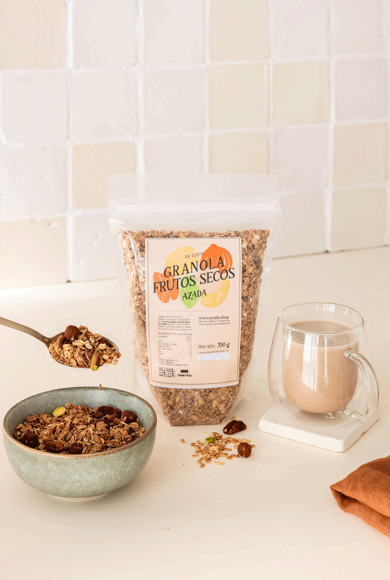 Glutenfreies Granola mit Nüssen