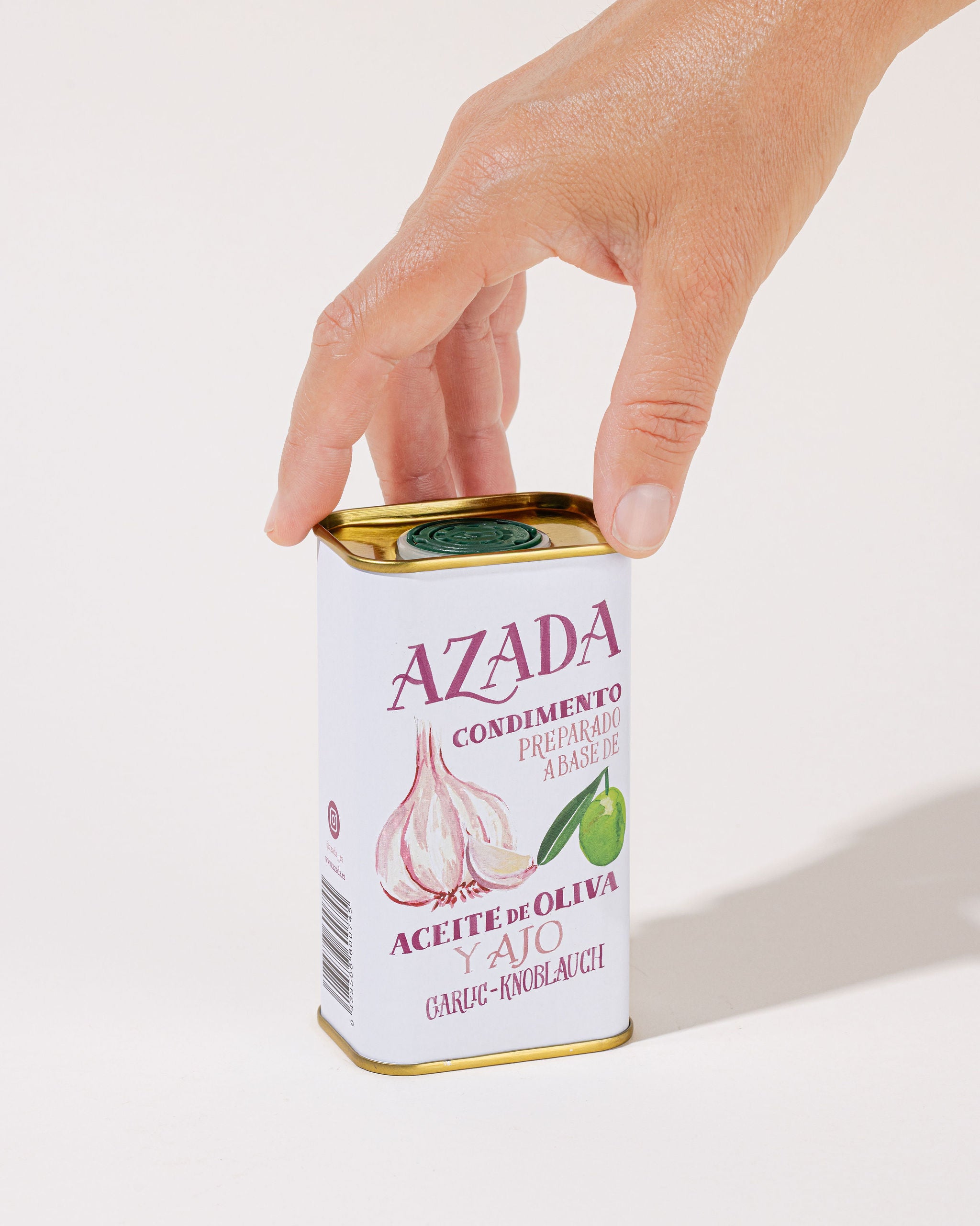 Bio-Olivenöl und Knoblauch