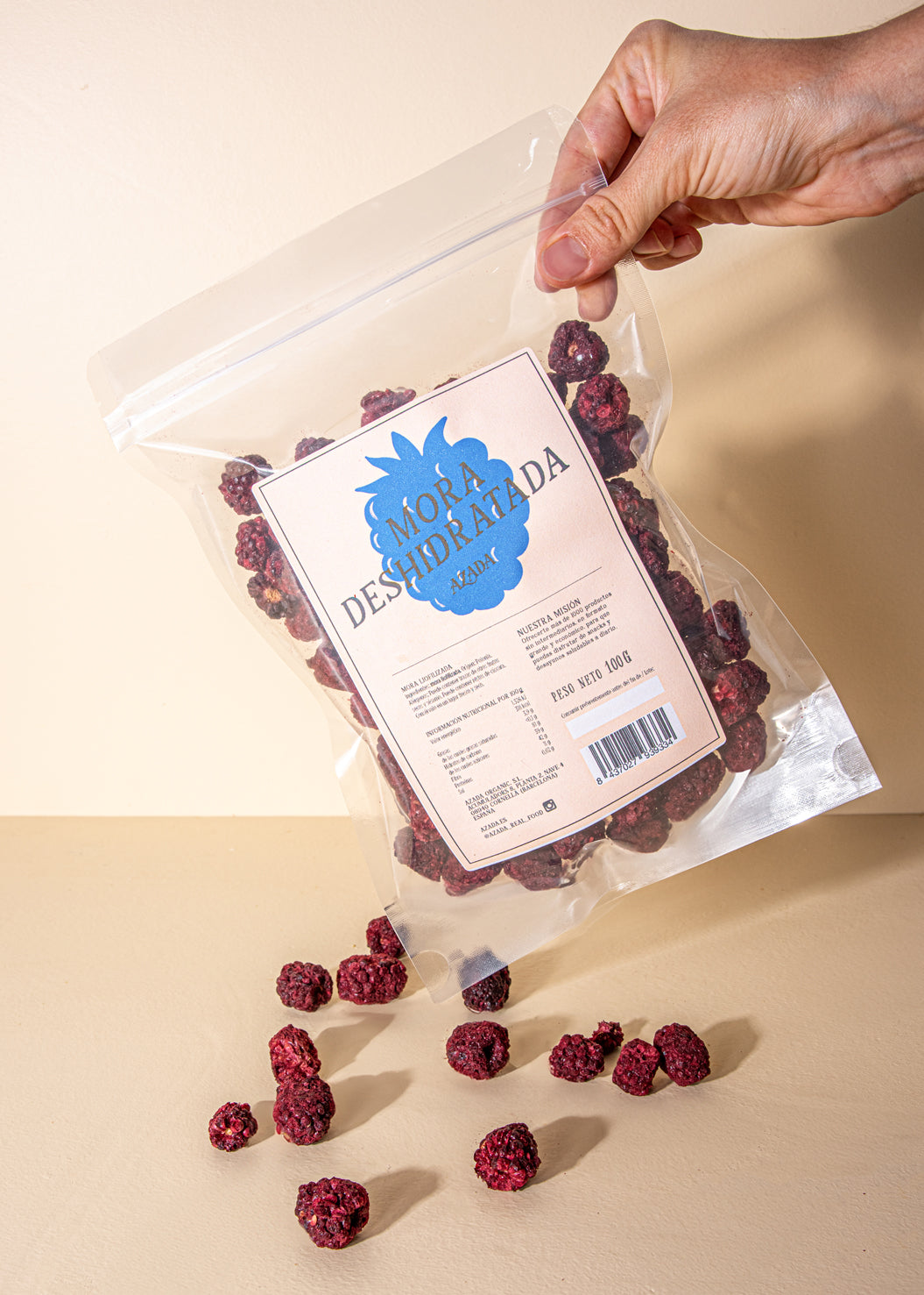 Freeze-dried blackberry