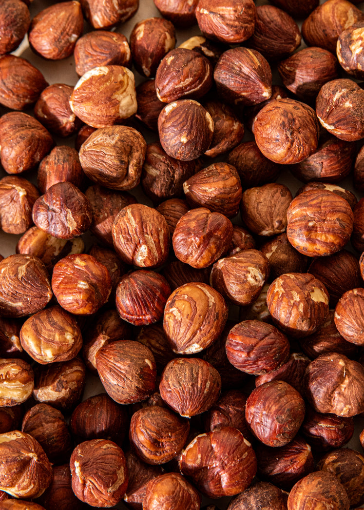 Raw hazelnuts