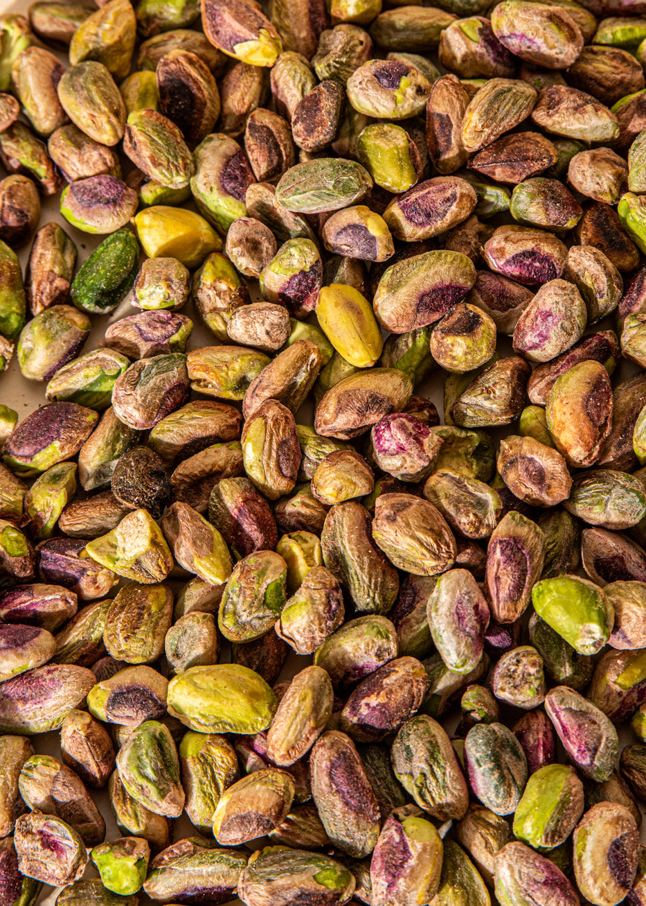 Raw pistachio nuts